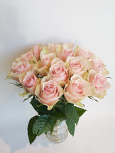 Last inn bildet i Galleri-visningsprogrammet, Rosebukett av våre kvalitetsroser